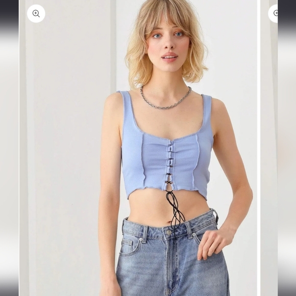 Lavender Solid Lace Up Sleeveless Round Neckline Crop Top - Picture 1 of 6